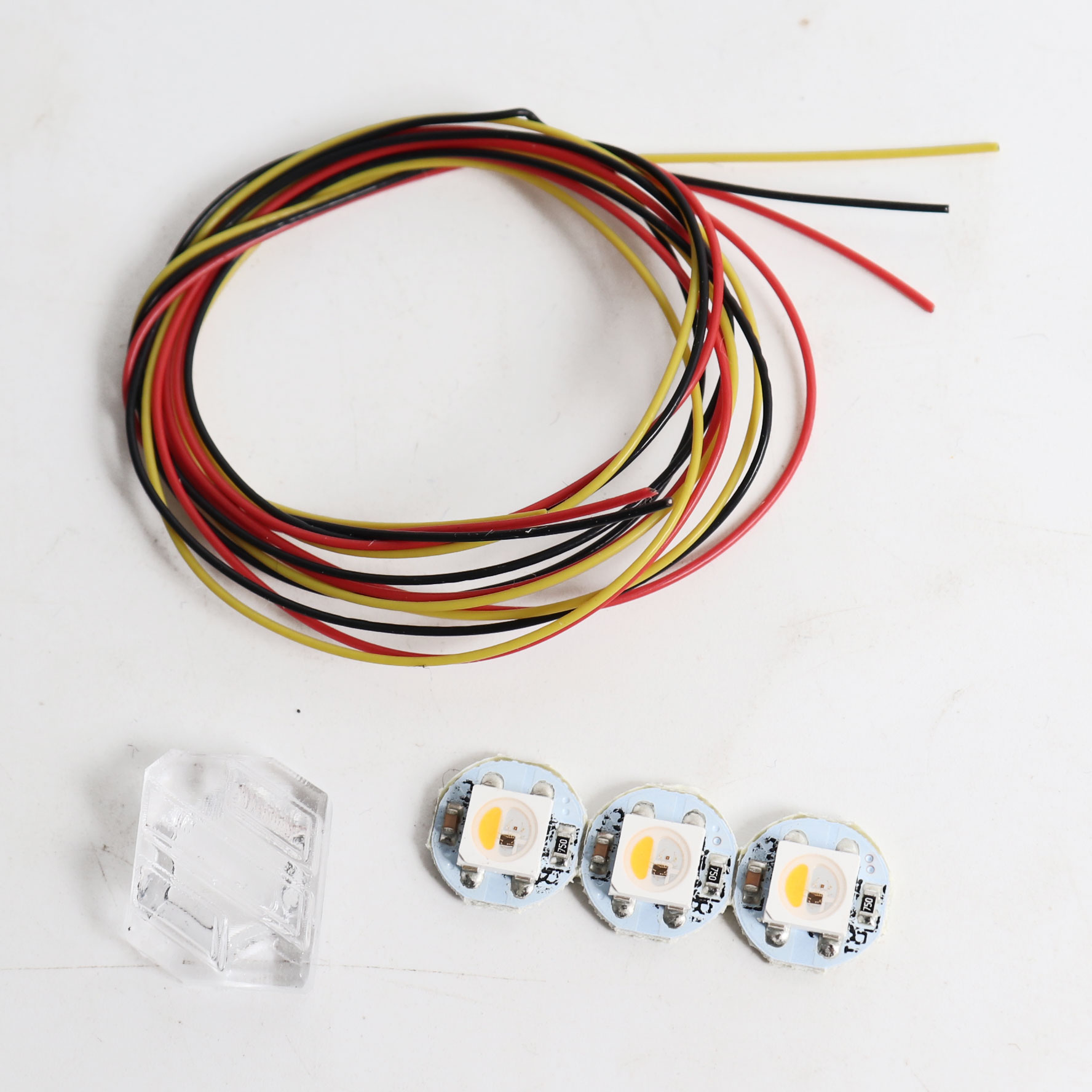 بلورولز نيوبيسيل RGBW زر صغير  - مراجعة Neopixel وسعره